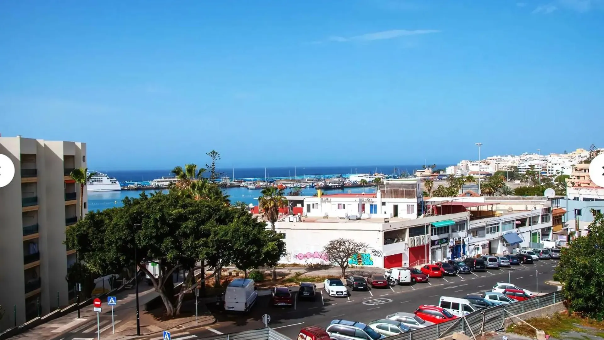 Precioso Apartamento En Los Cristianos Los Cristianos  Spain