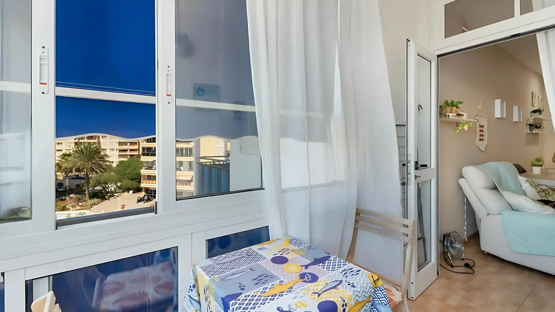 아파트 Precioso Apartamento En Los Cristianos 로스크리스티아노스